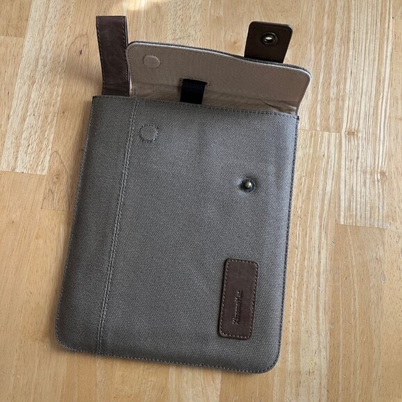 ExtremeMac Vintage Canvas Ipad Sleeve - Picture 4 of 8